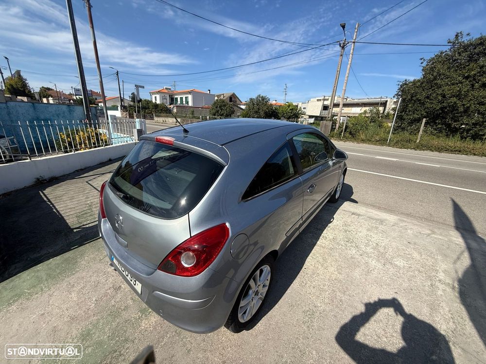 Opel Corsa 1.3 CDTi Enjoy — fotografia 2