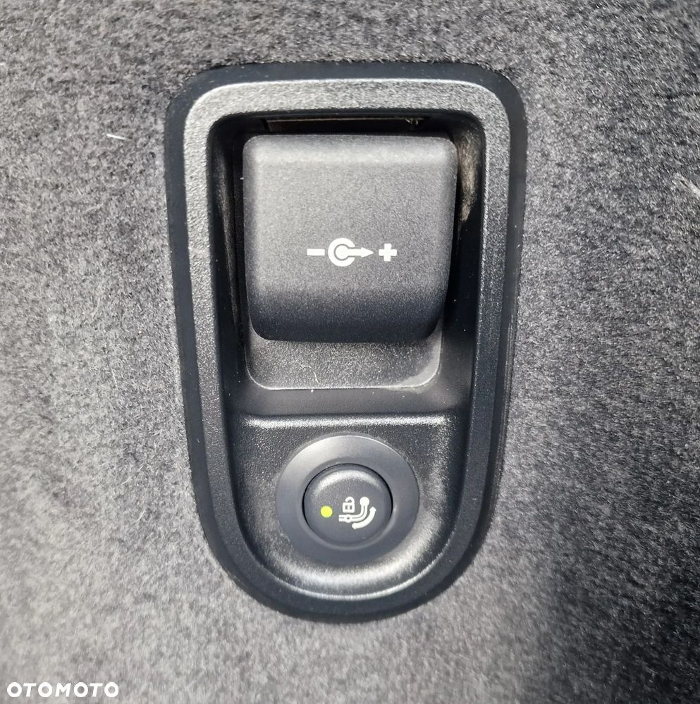 BMW Seria 5 518d - 16