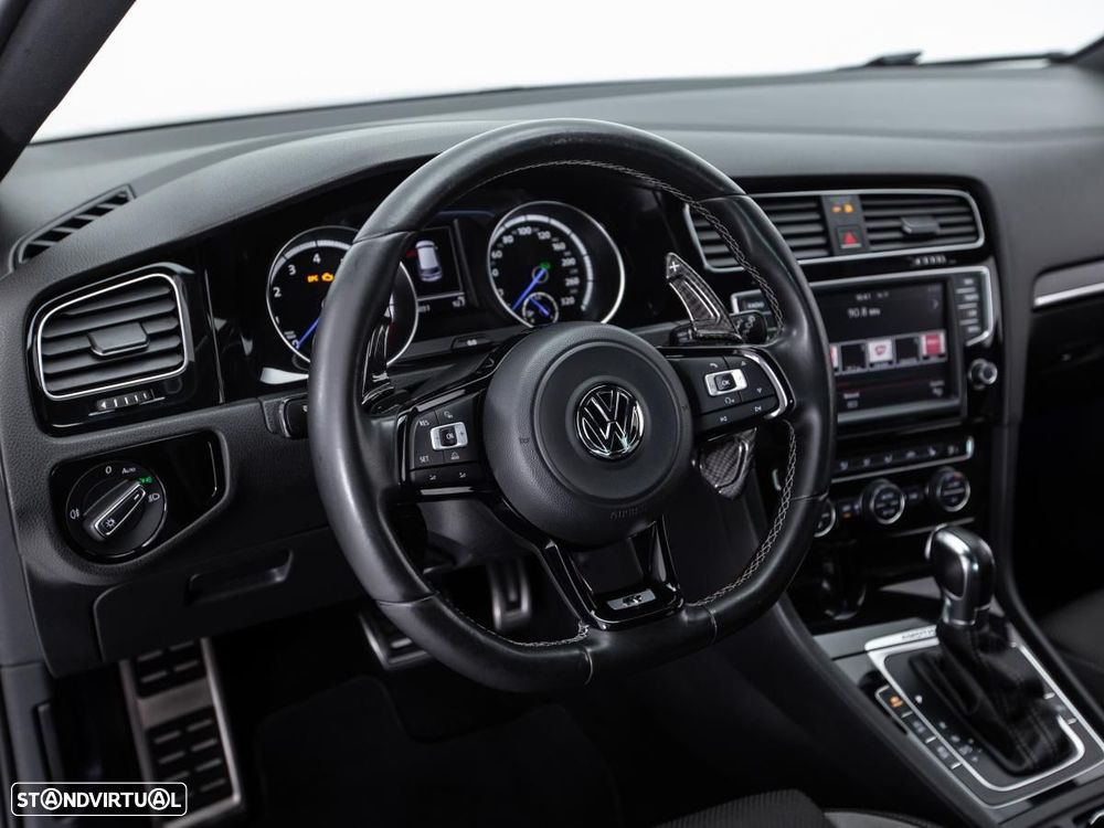 Volkswagen Golf 2.0 TSI R DSG — fotografia 16