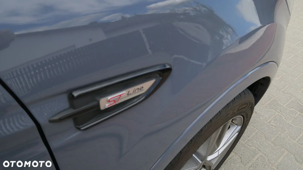 Ford Kuga - 10