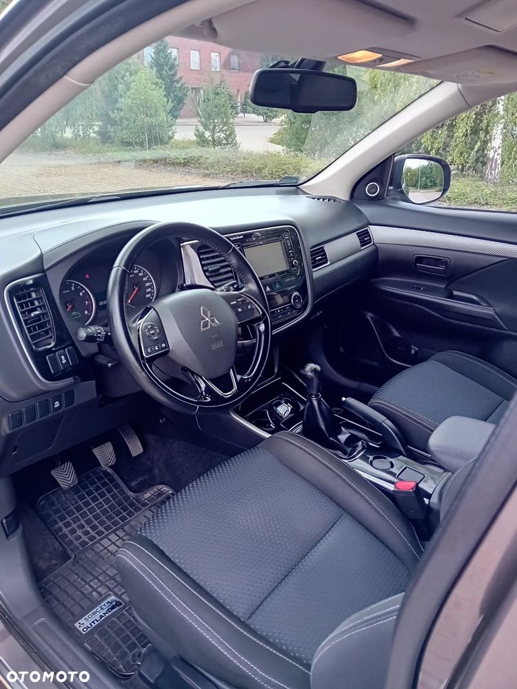Mitsubishi Outlander 2.0 City Style 2WD - 11