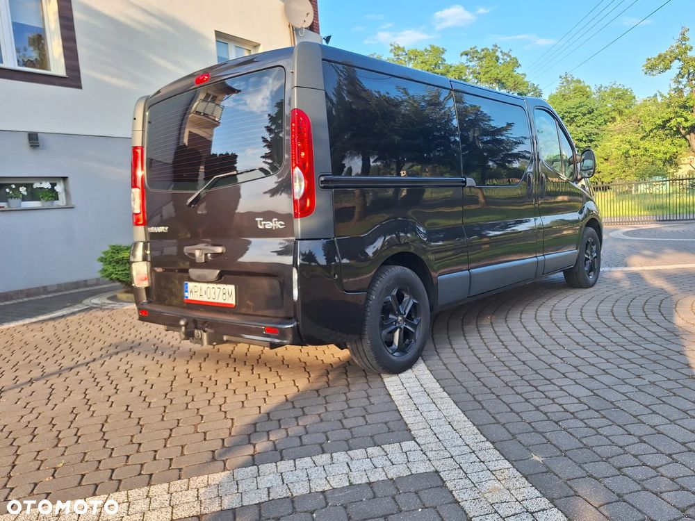 Renault Trafic FAP Grand Passenger Black Edition - 16