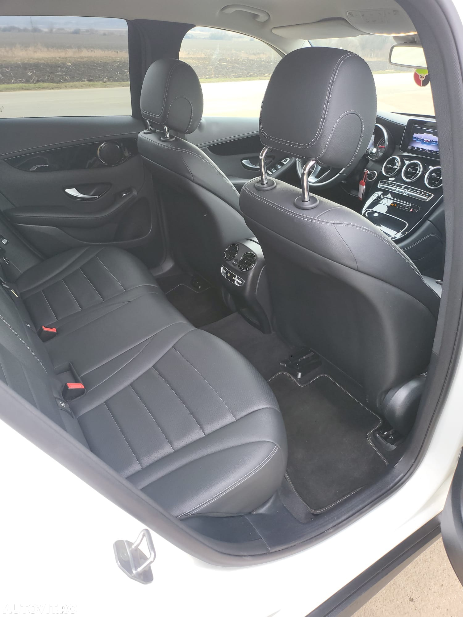 Mercedes-Benz GLC 250 4Matic 9G-TRONIC - 9