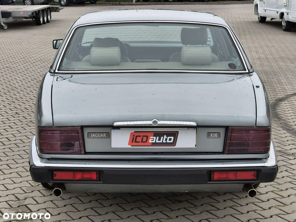 Jaguar XJ - 6