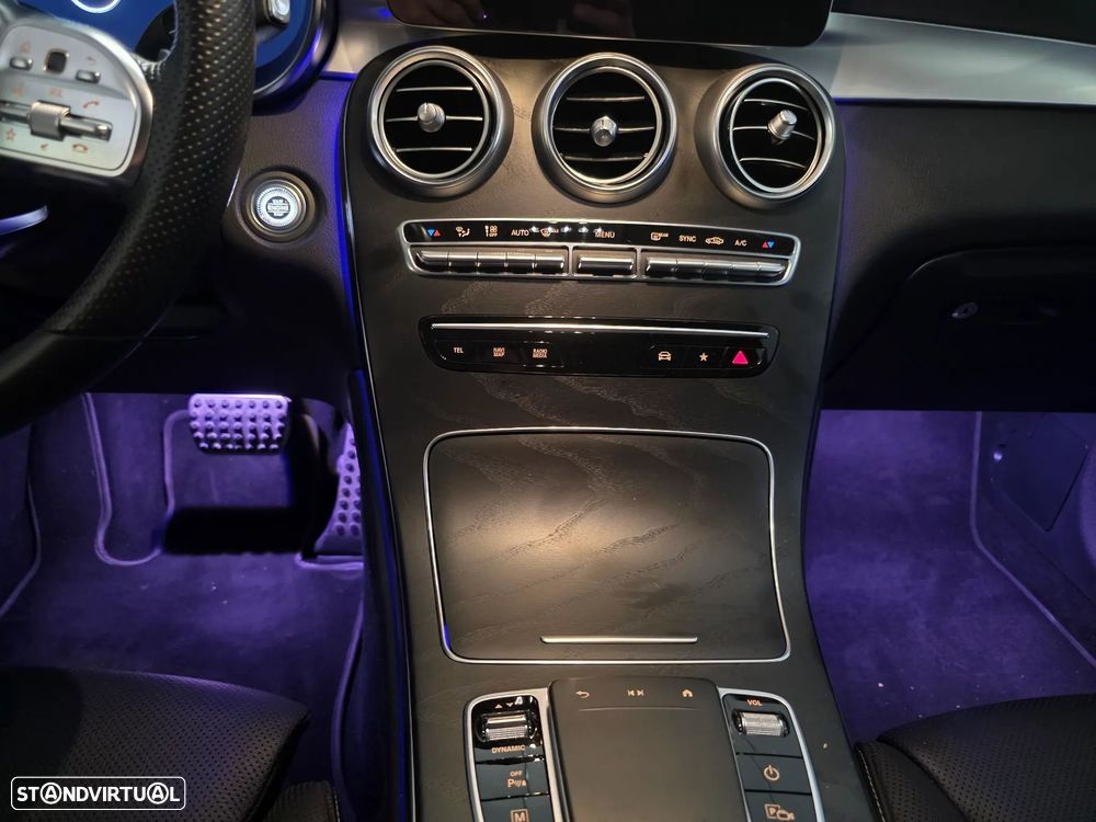 Mercedes-Benz GLC 300 d 4Matic 9G-TRONIC AMG Line - 33