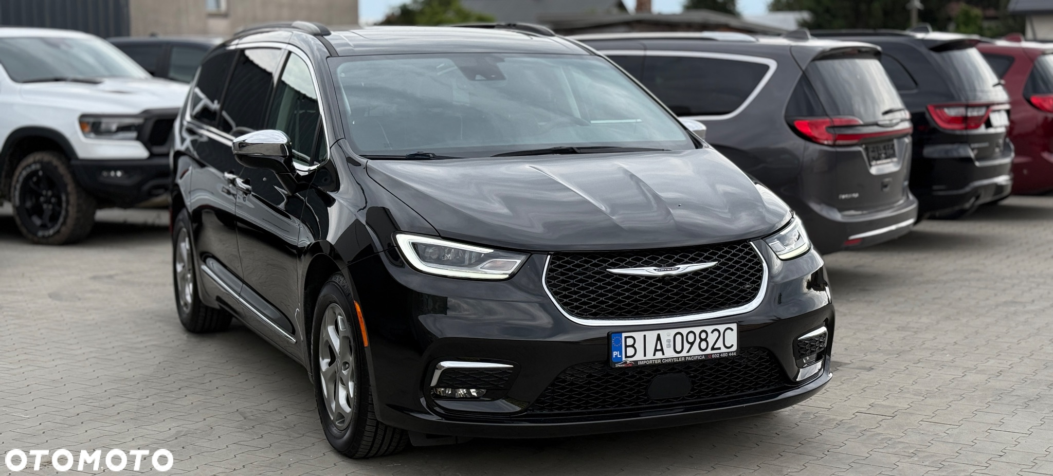 Chrysler Pacifica - 6