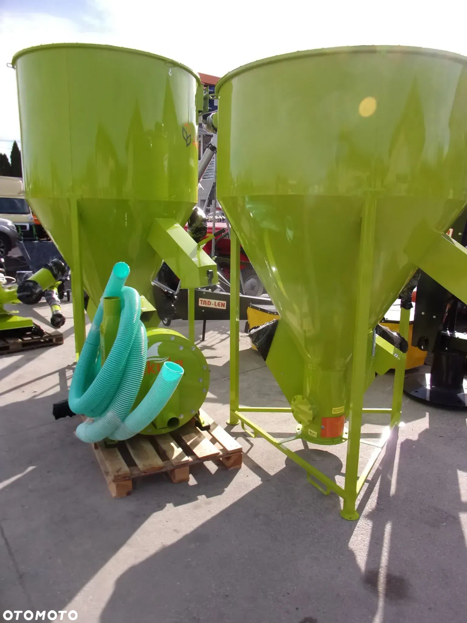 Inny Rozdrabniacz - śrutownik bijakowy Adraf S01/1 - 11kW, S01/0 - 7,5kW; H-115 POM Augustów - Mieszalnik pasz sypkich 750, 1000 kg ADRAF 2000 kg BIN - 1