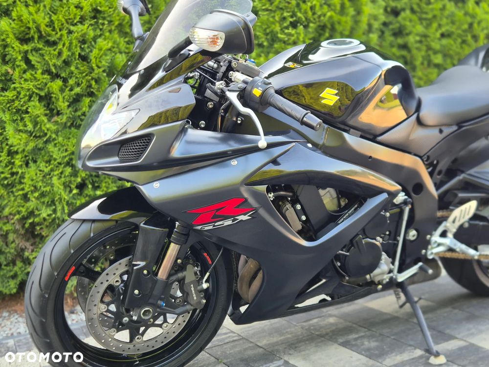 Suzuki GSX-R - 17