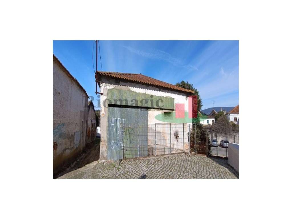 Armazém em Alcanena***RIOMAGIC*** - Grande imagem: 2/6