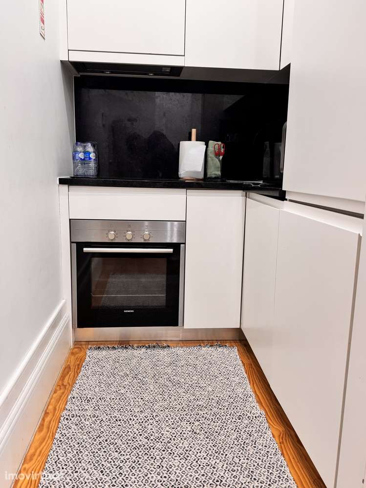 Estúdio centro do Porto - Grande imagem: 4/14