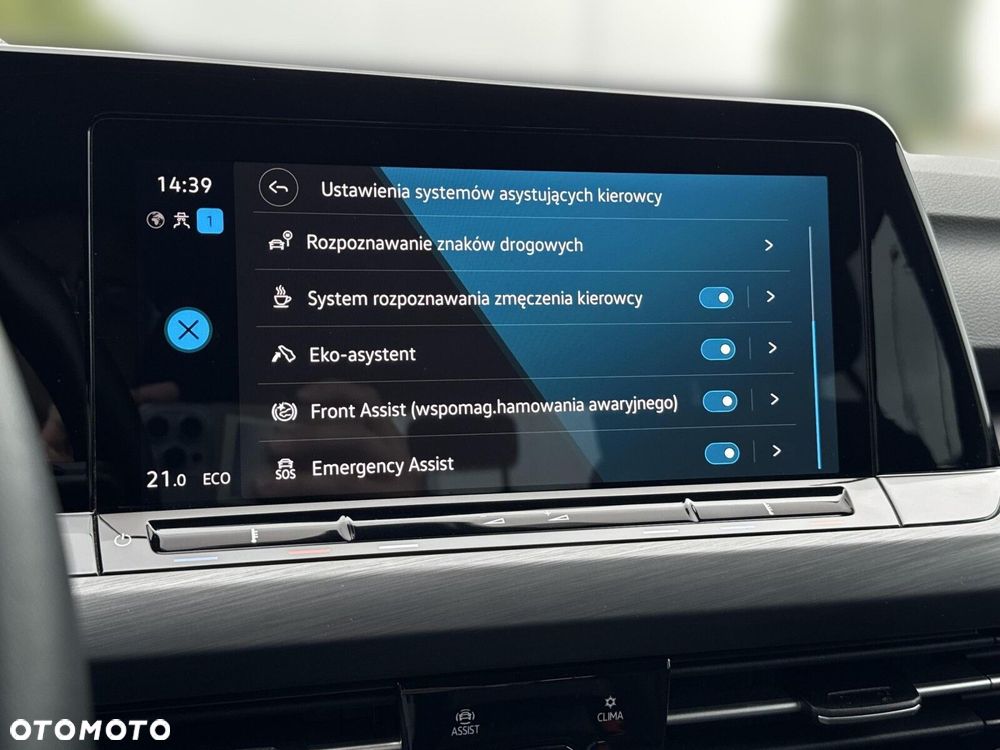 Volkswagen Golf - 23