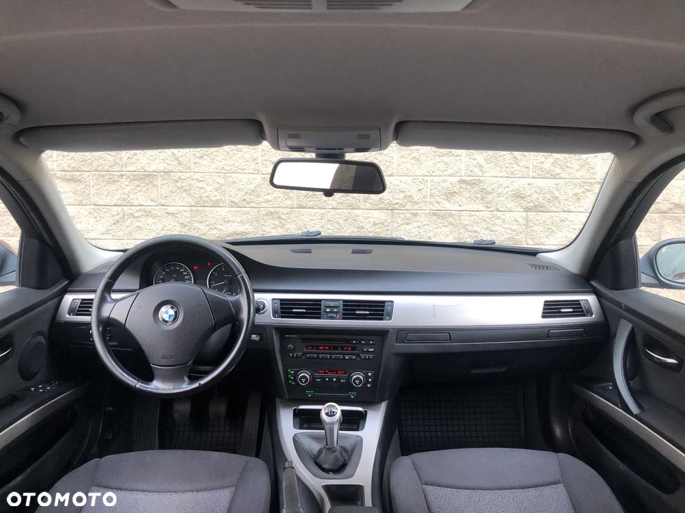 BMW Seria 3 - 11