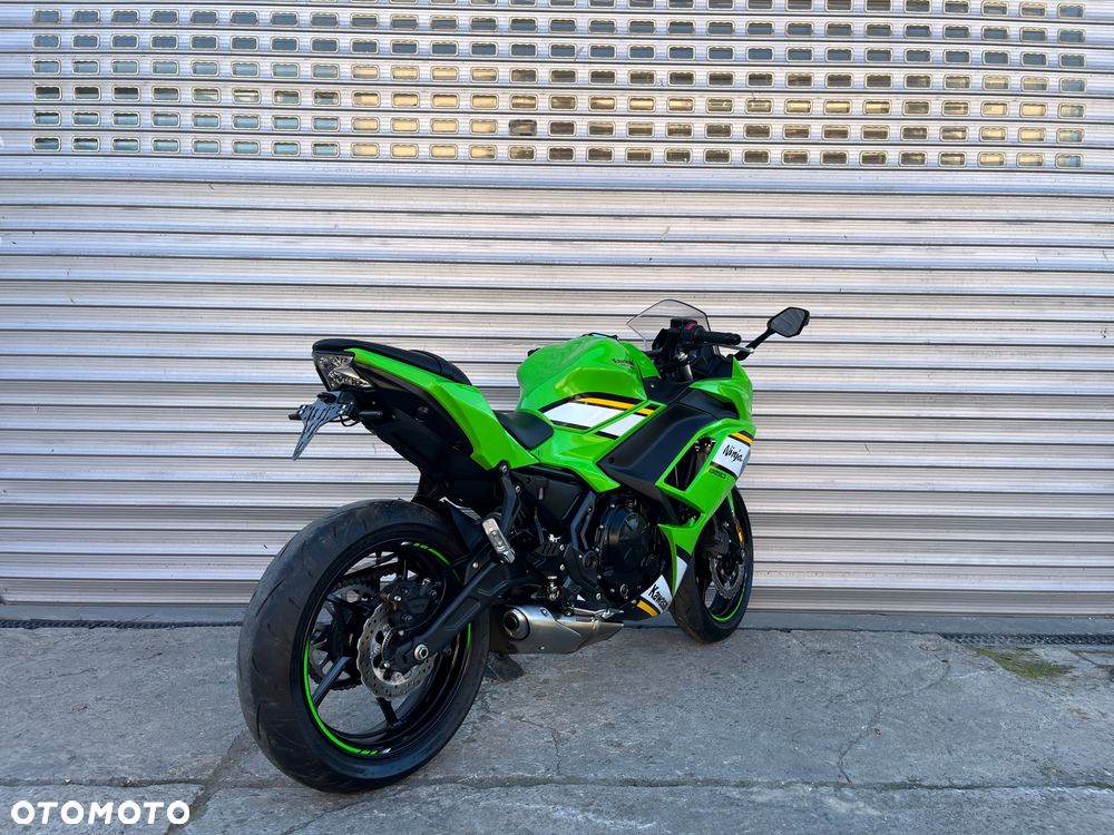 Kawasaki Ninja - 7