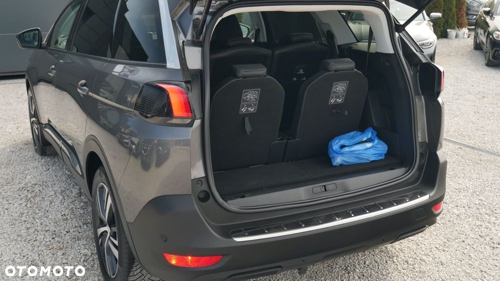 Peugeot 5008 - 17