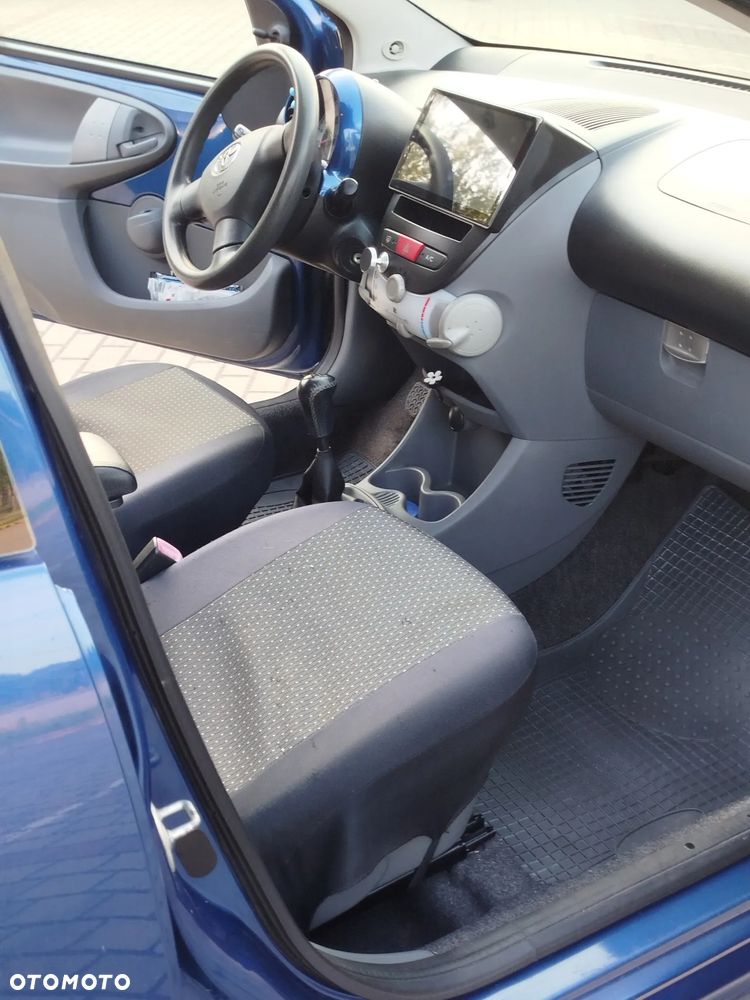 Toyota Aygo - 11