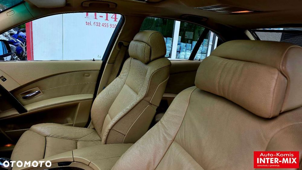 BMW Seria 5 523i - 27
