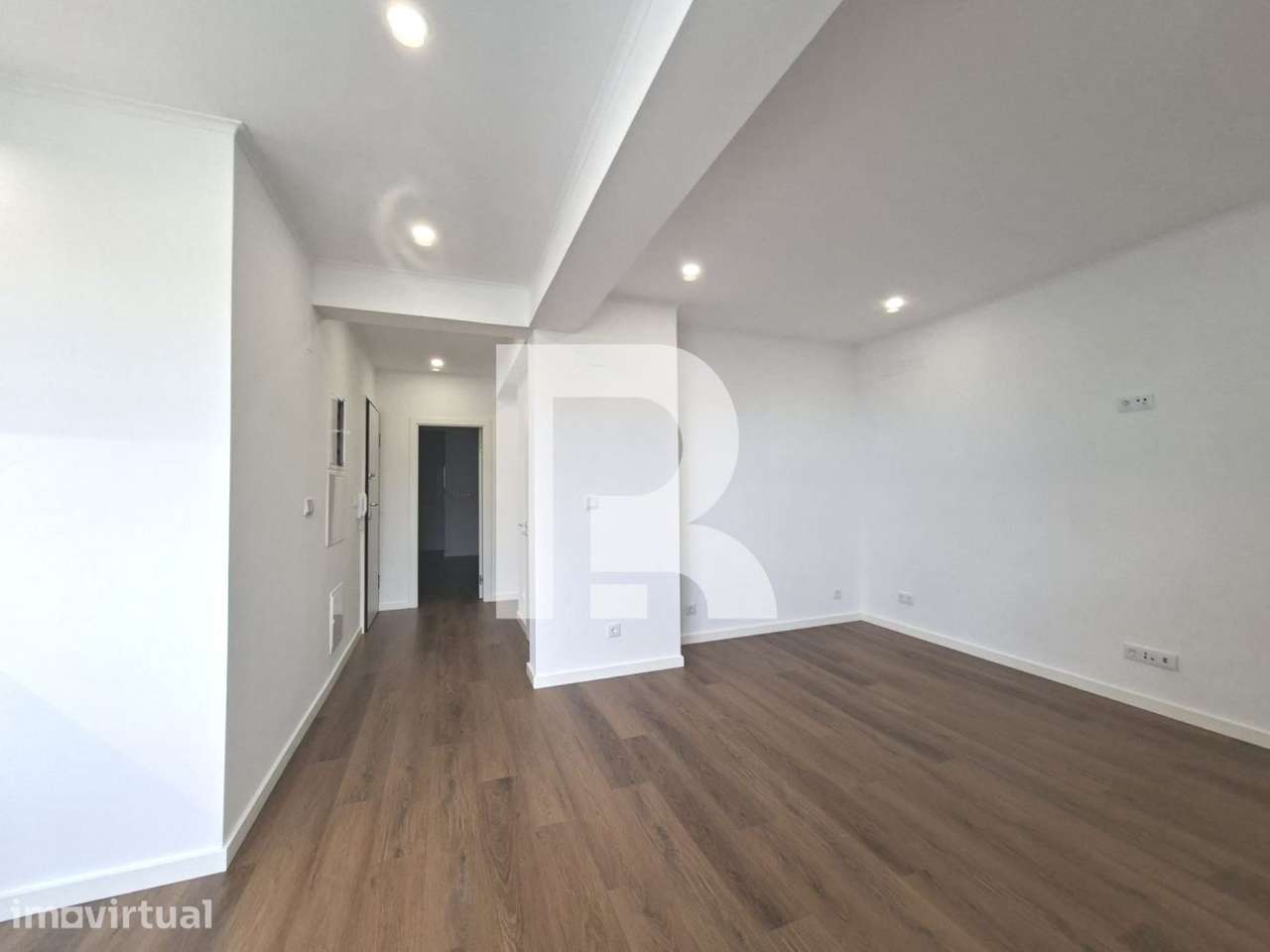 Apartamento T2 totalmente remodelado na Reboleira, Amadora - Grande imagem: 3/19