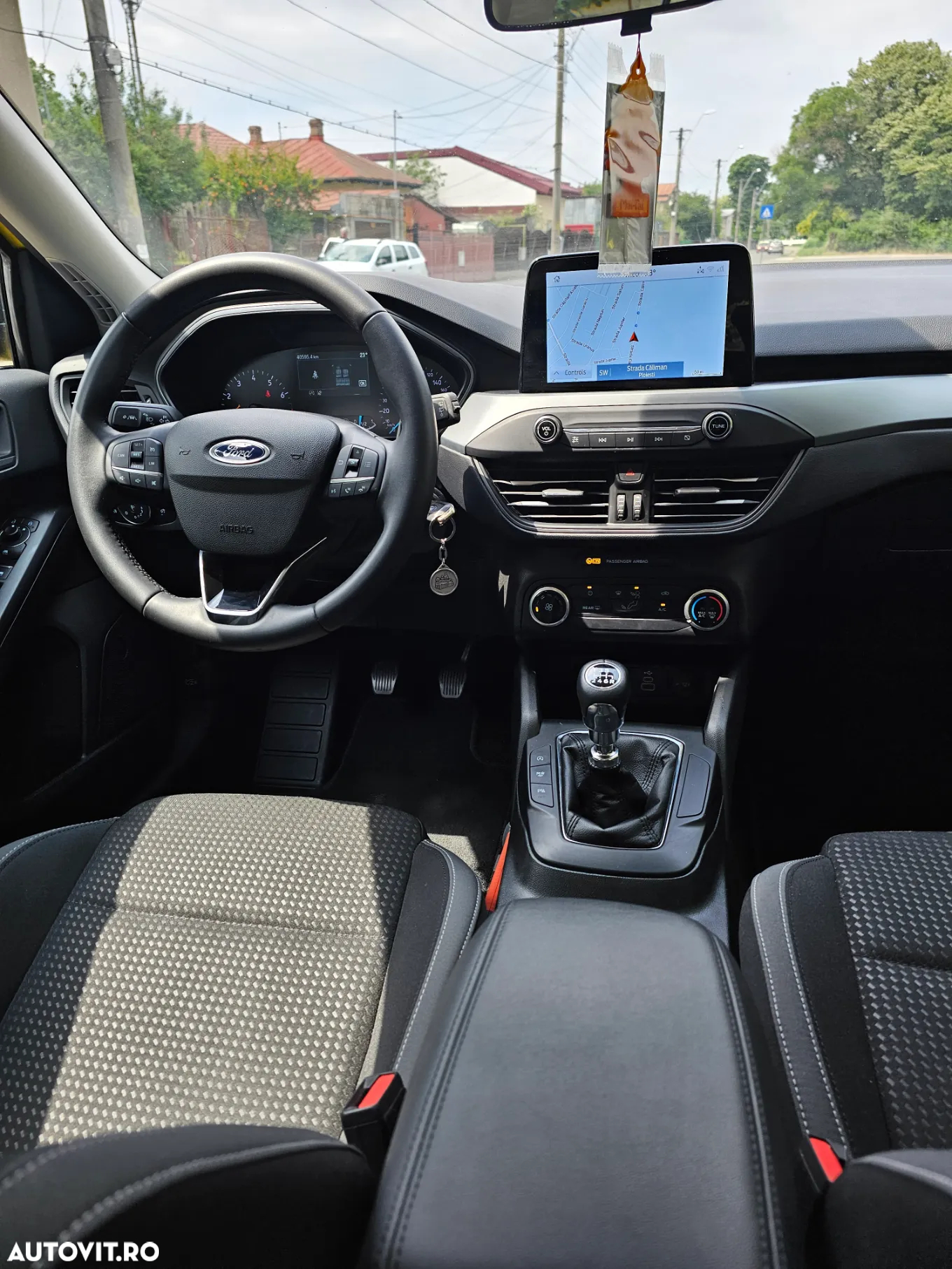 Ford Focus 1.0 EcoBoost Hybrid ACTIVE - 10