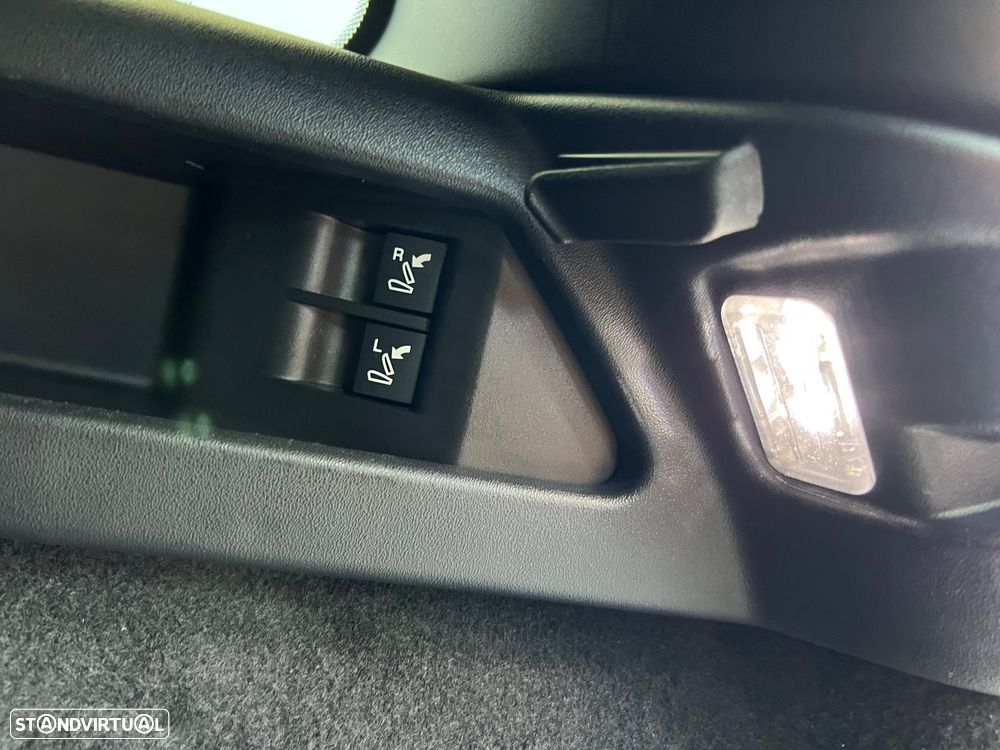 Land Rover Discovery Sport 2.0 eD4 R-Dynamic 7L - 58