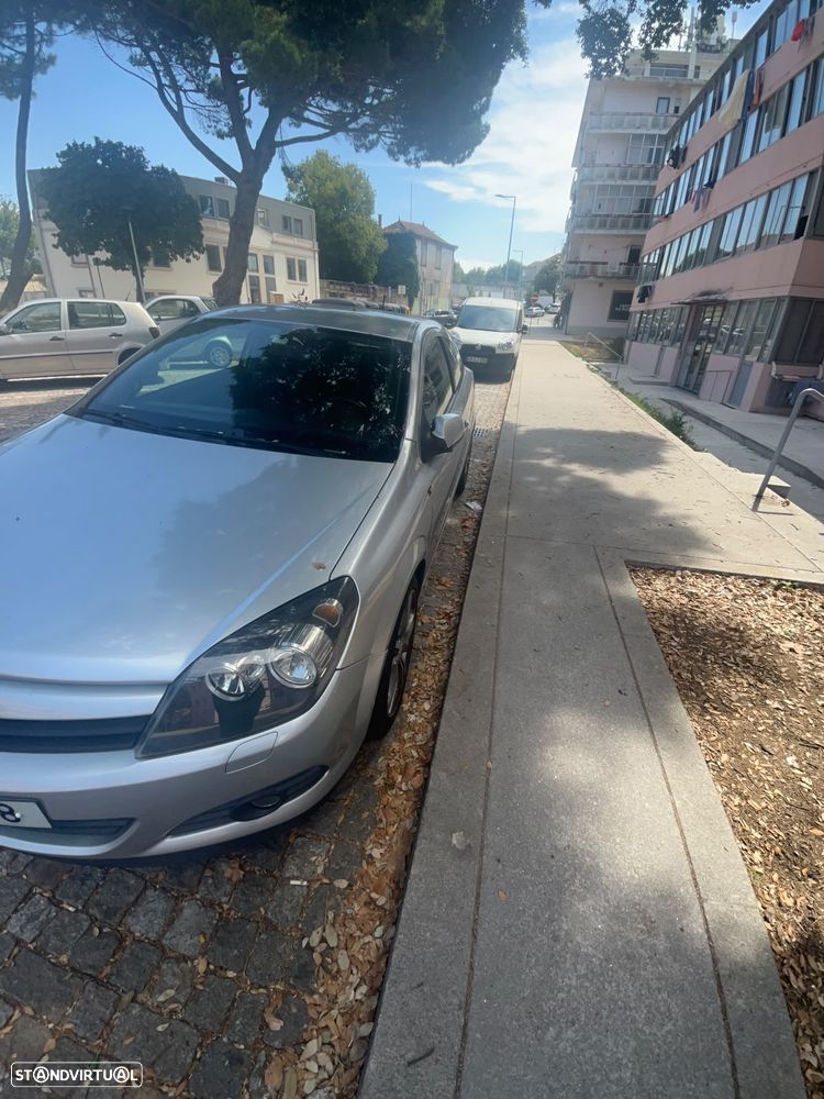Opel Astra GTC 1.7 CDTI - 9