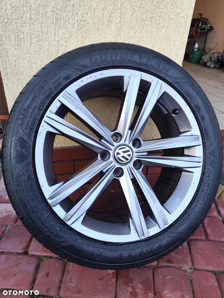 Volkswagen Arteon 2.0 TDI Elegance DSG - 39