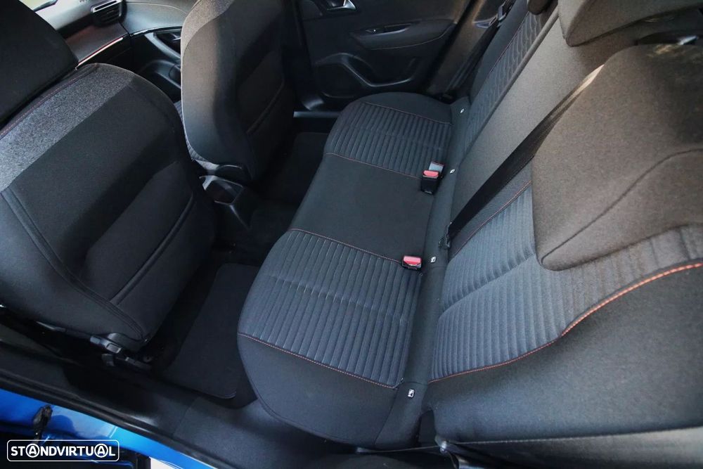 Peugeot 2008 1.2 PureTech Active Pack - 27