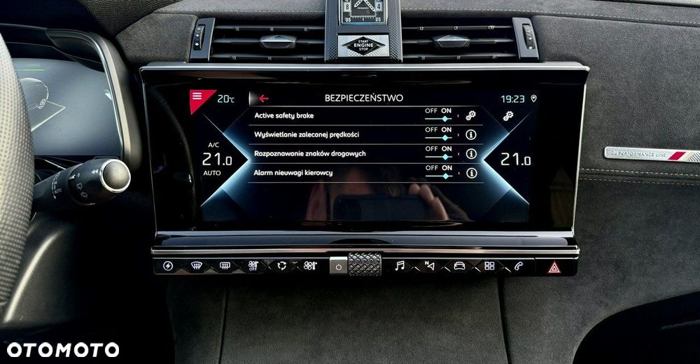 DS Automobiles DS 7 Crossback - 31