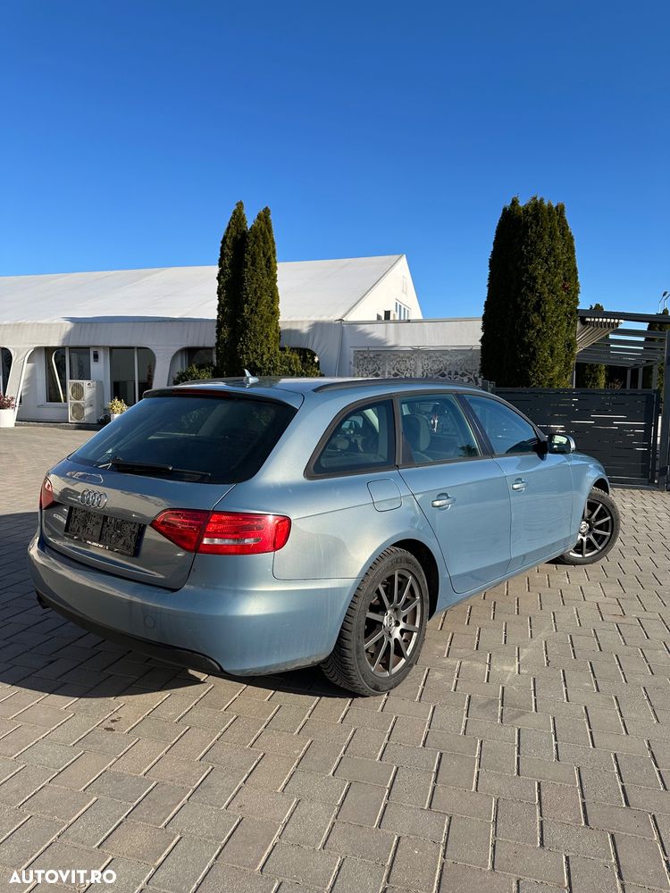 Audi A4 2.0 TDI DPF multitronic Ambiente - 3
