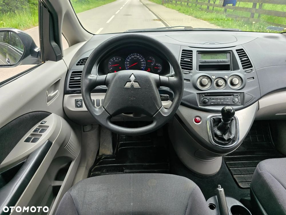Mitsubishi Grandis 2.0 DI-D 7-Sitzer Intense - 5