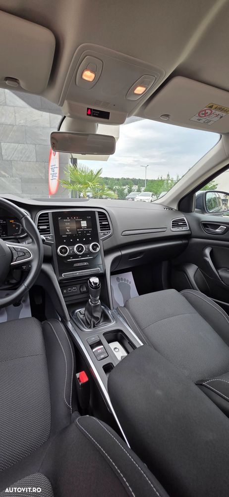 Renault Megane TCe 140 GPF Equilibre - 28