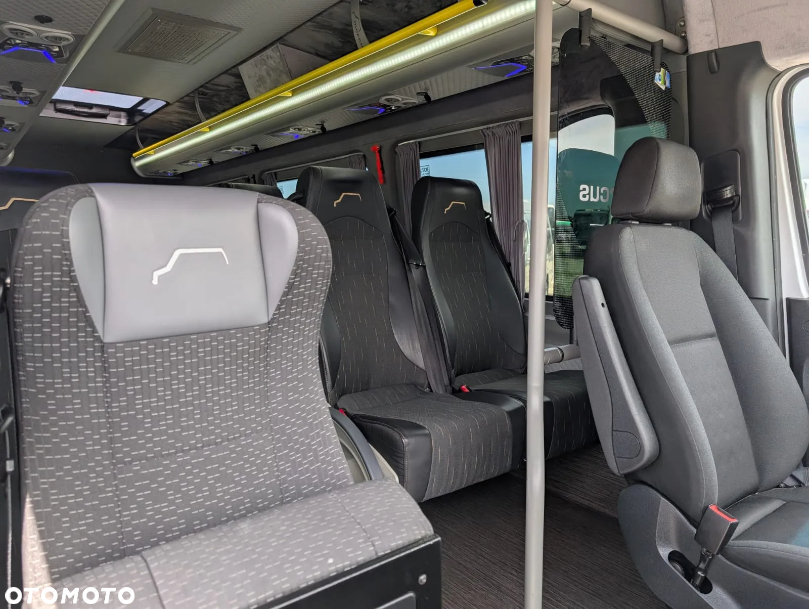 Mercedes-Benz Sprinter 517 - 13