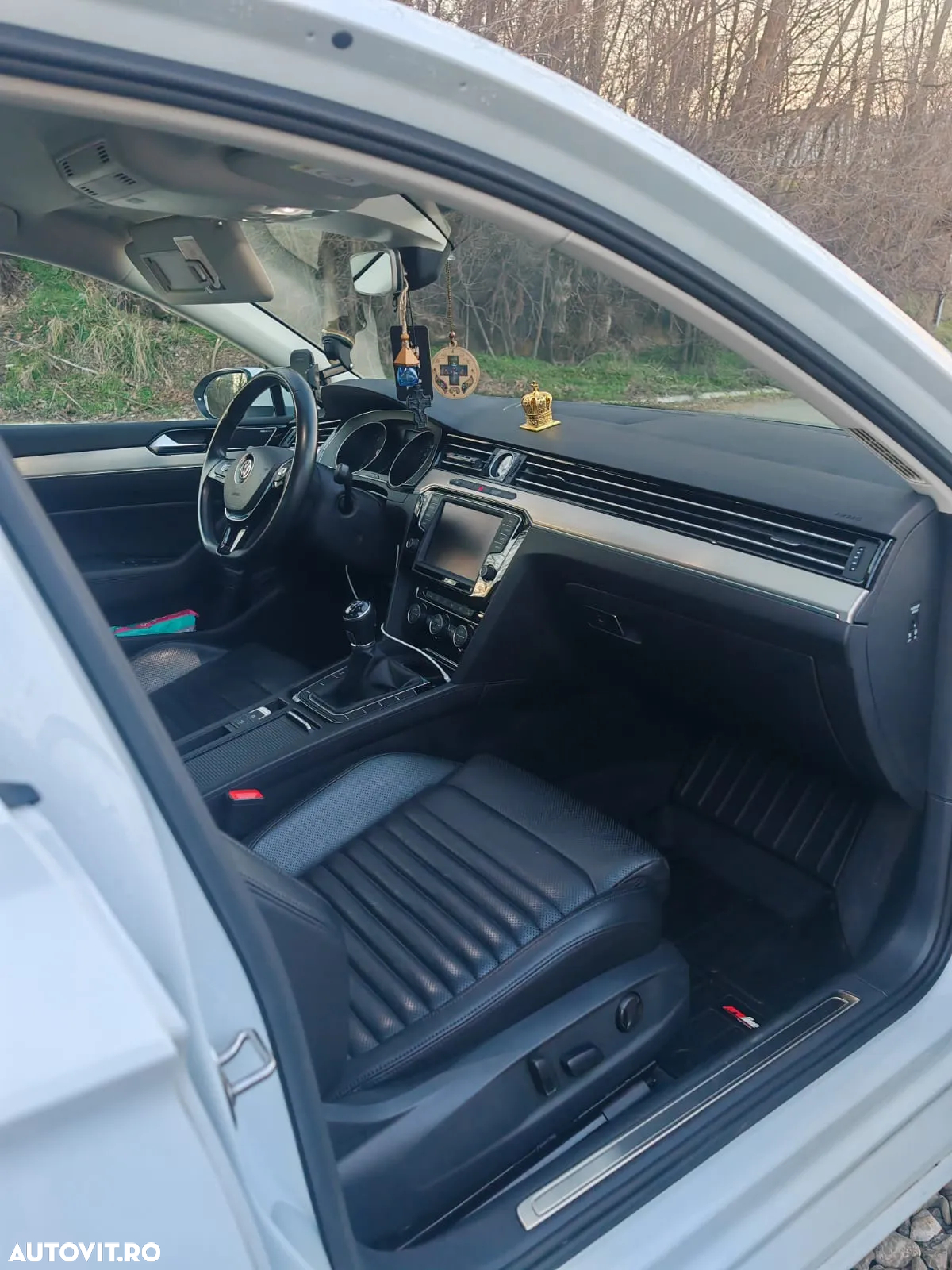 Volkswagen Passat 2.0 TDI (BlueMotion Technology) Comfortline - 13