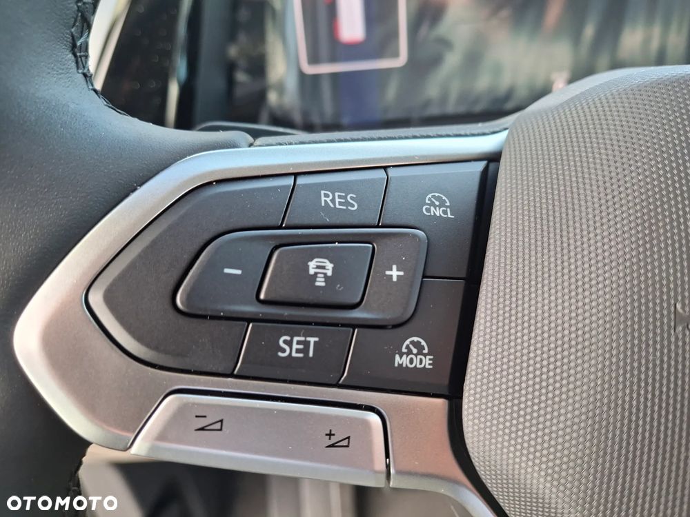 Volkswagen Multivan 2.0 TDI L2 Family DSG - 26