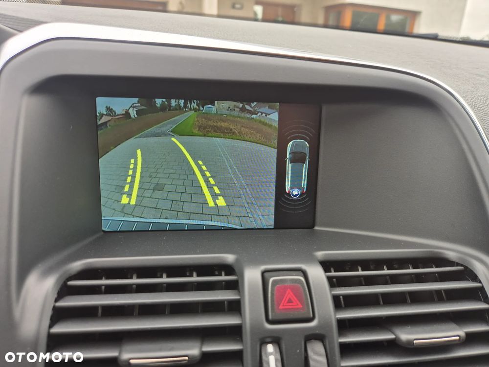 Volvo XC 60 D4 Geartronic Summum - 8