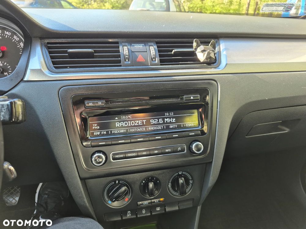 Skoda RAPID 1.2 Ambition - 8