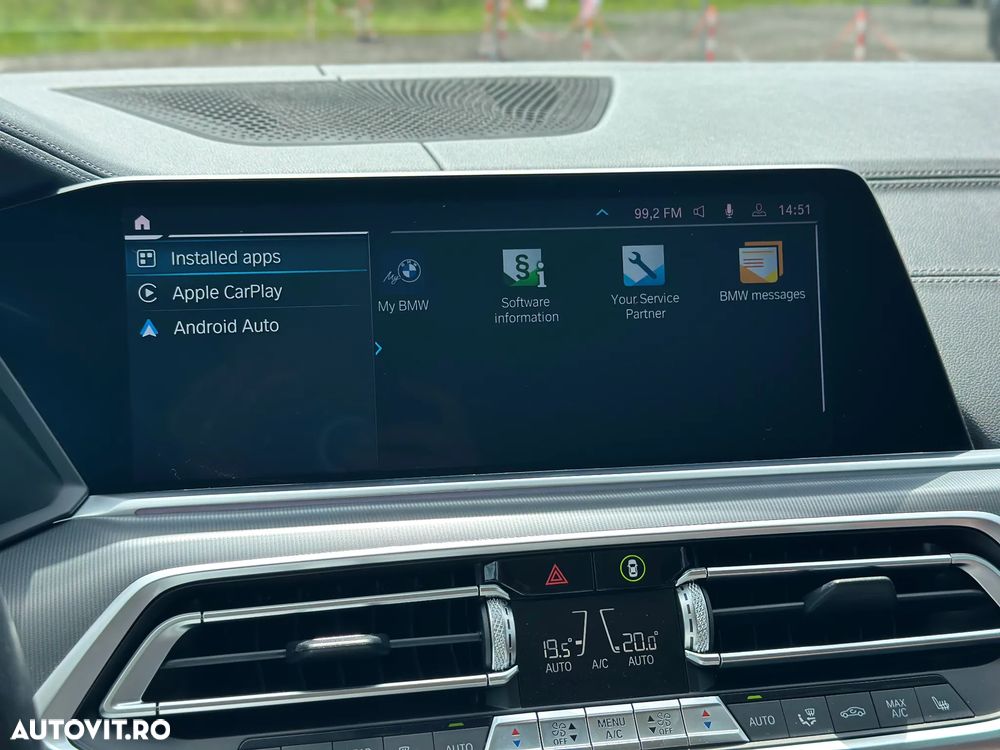 BMW X5 xDrive45e - 33
