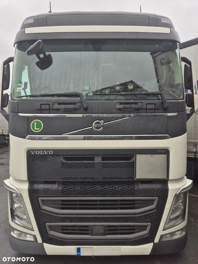 Volvo FH 4x2 500 KM LOW DECK - 1