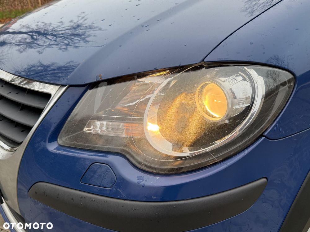 Volkswagen Touran 2.0 TDI DPF DSG Freestyle - 13