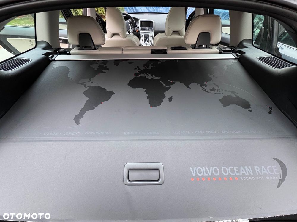 Volvo XC 60 D4 Drive-E Ocean Race - 15
