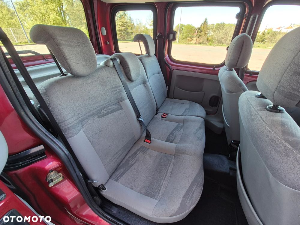 Renault Kangoo 1.6 16V Privilege - 13