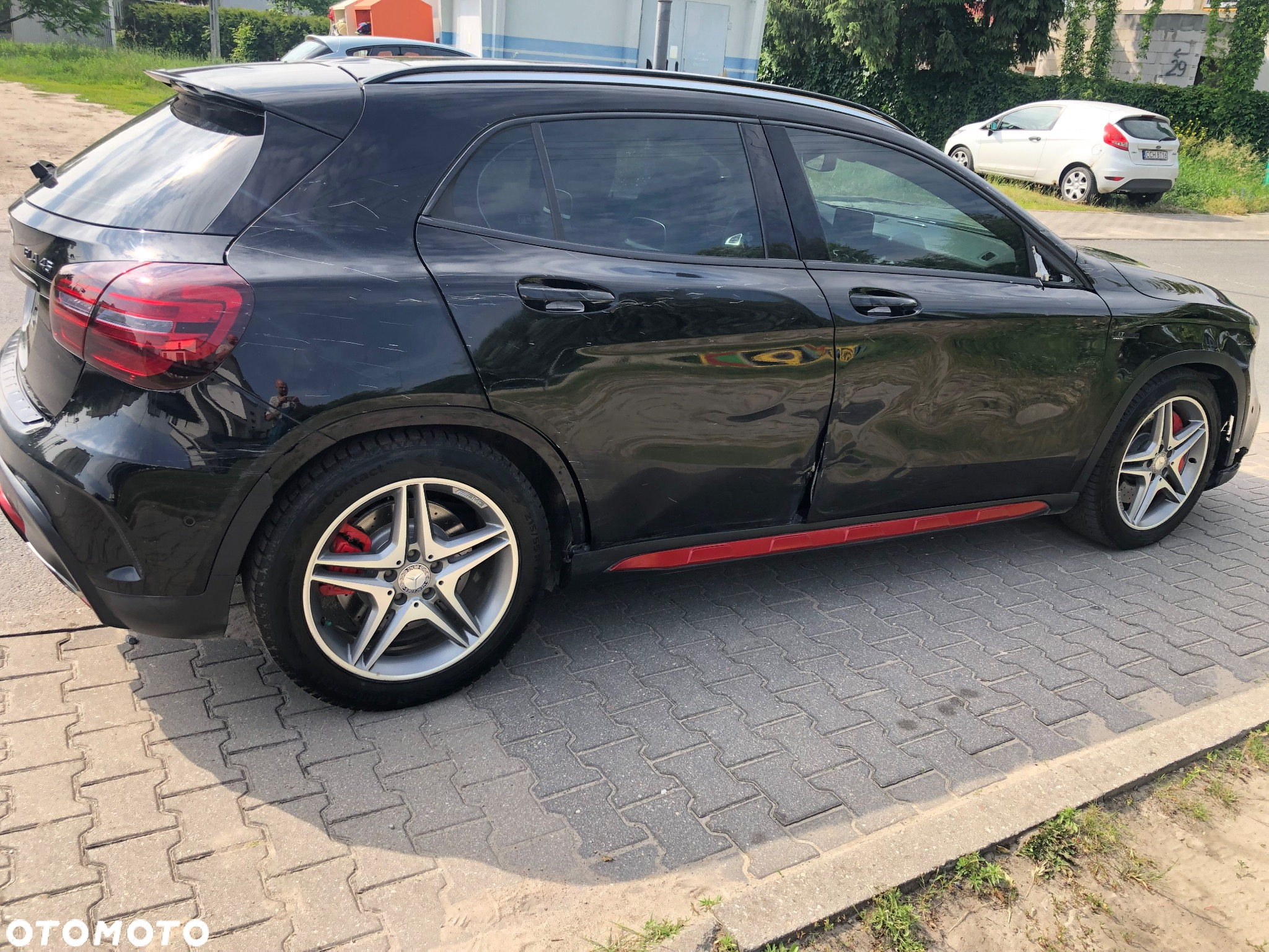 Mercedes-Benz GLA AMG 45 4Matic AMG Speedshift 7G-DCT - 29