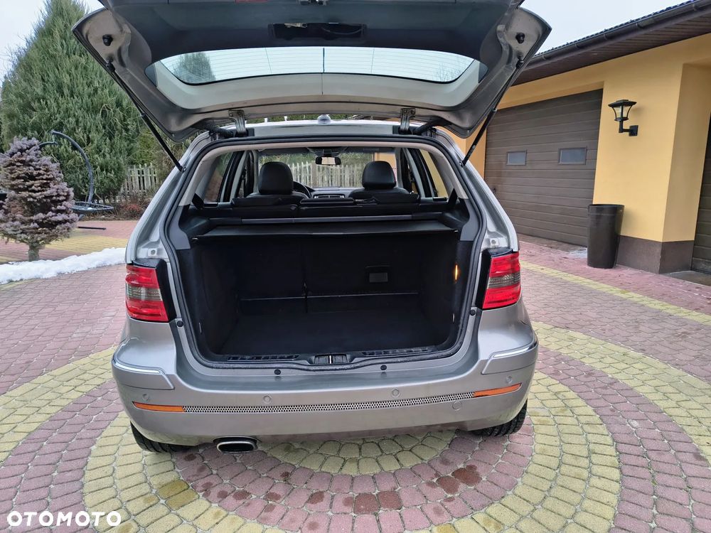 Mercedes-Benz Klasa A 180 CDI Special Edition - 16