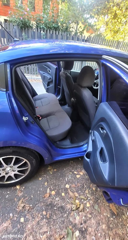 Kia Rio - 3