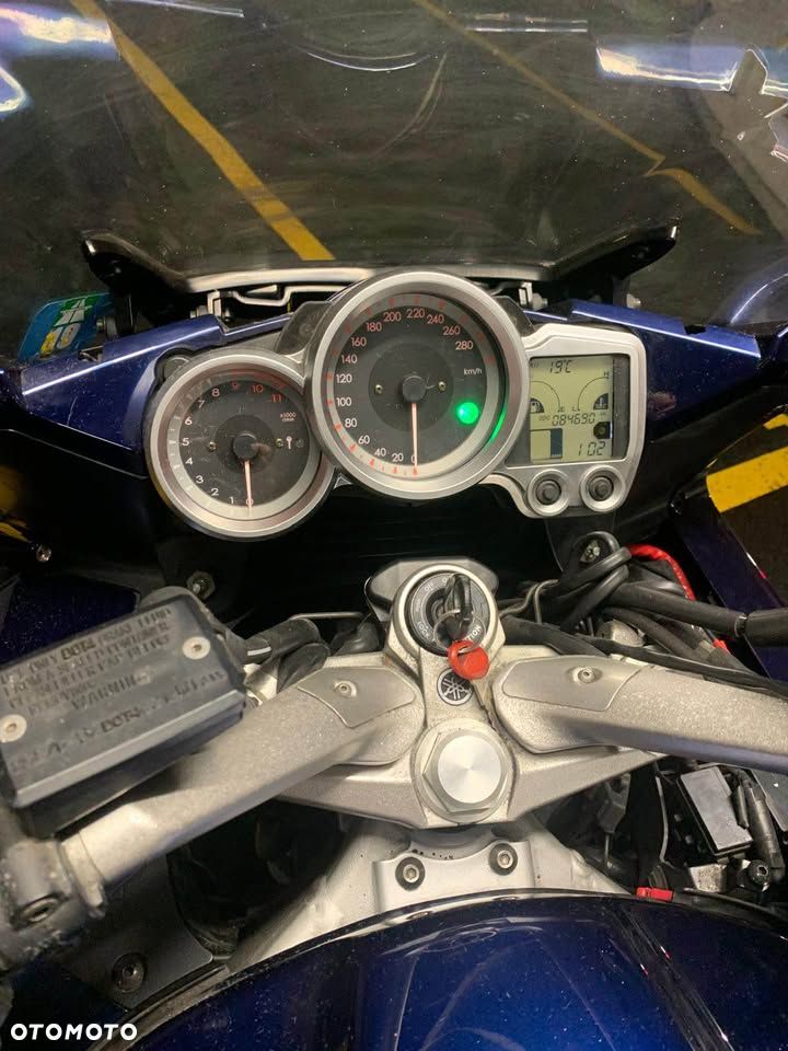 Yamaha FJR - 16