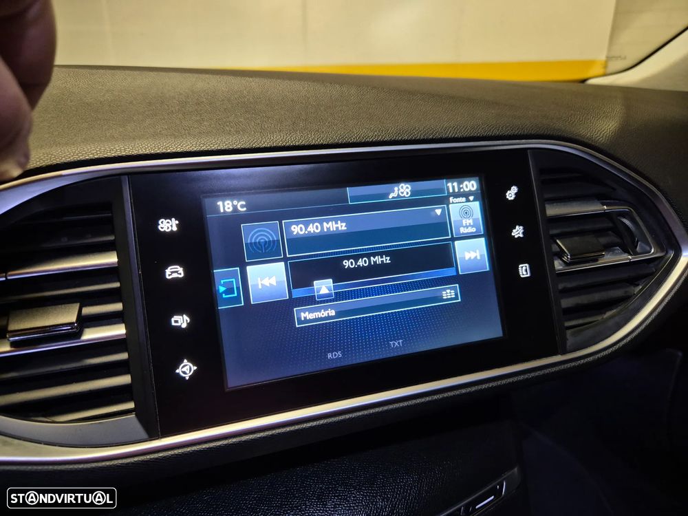 Peugeot 308 SW 1.6 BlueHDi Style - 16