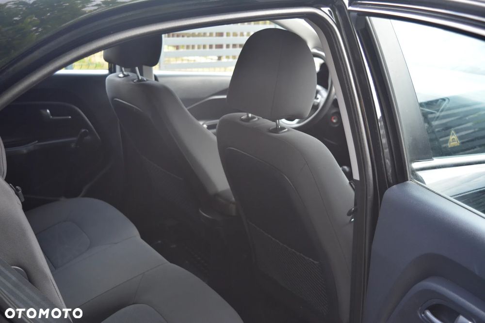 Kia Rio 1.2 Dream Team Edition - 10