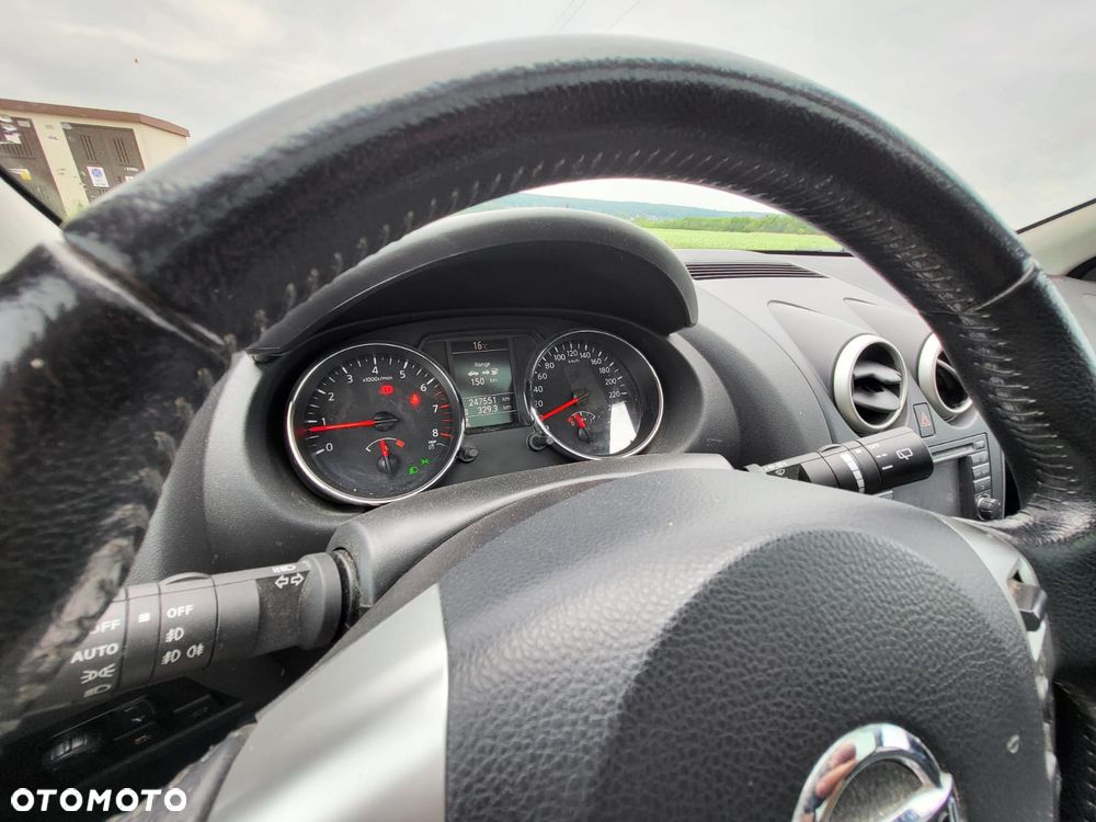 Nissan Qashqai - 12