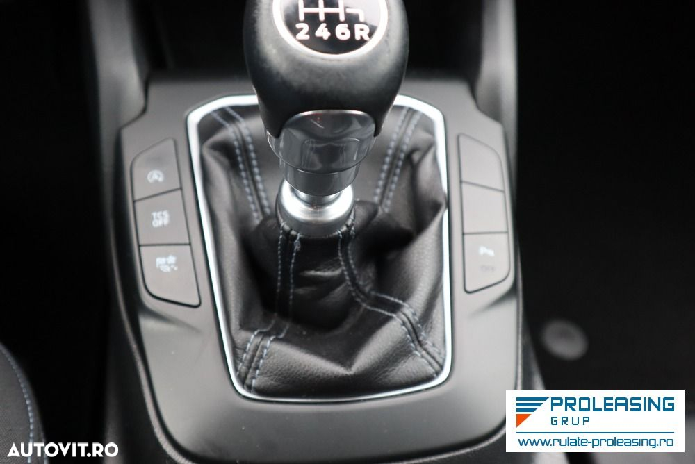Ford Focus - 12