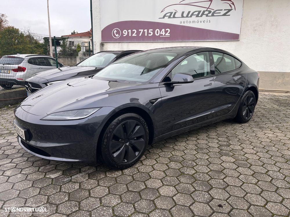 Tesla Model 3 Tração Traseira