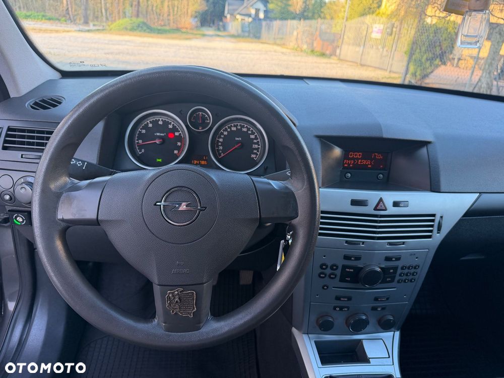 Opel Astra 1.6 Enjoy - 21